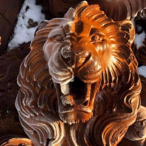 Cast Iron Lion Head Fountain Statue - 610mm High