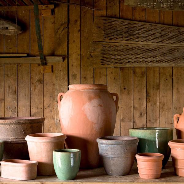 Terracini - Olive Round Jar Planter - Terracotta