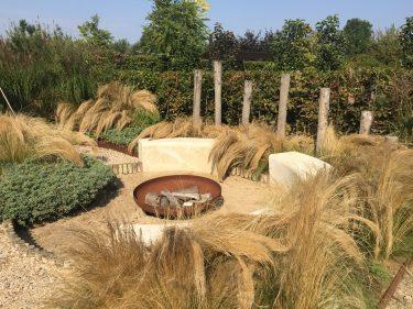 Choosing the Right Size Fire Pit for Your Garden