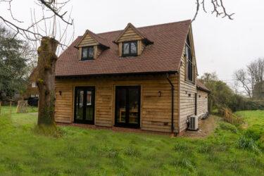 Oak-Framed Garage & Annex for a Grade II Listed Home